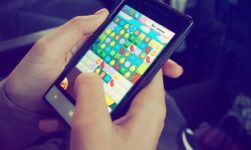 fix candy crush saga crashing on iOS/Android/Windows device