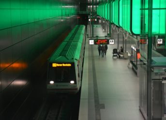 quick tips for playing subway surfers